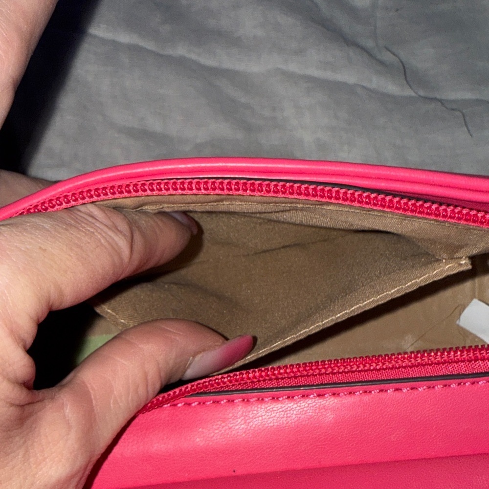 Designer inspired Fuchsia Quilted Crossbody Bag - Picture 12 of 12